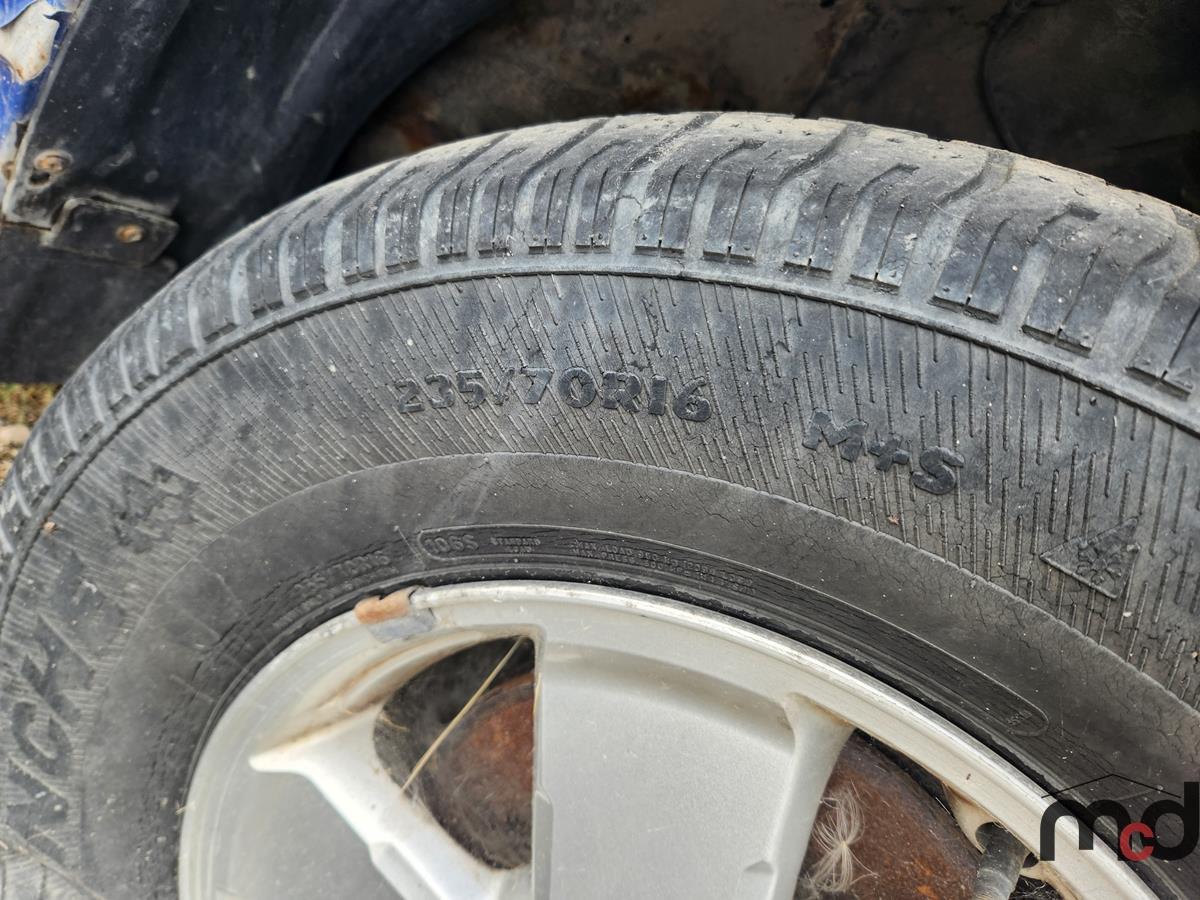 SALVAGE UNIT 2011 Ford Escape SUV (Blue)